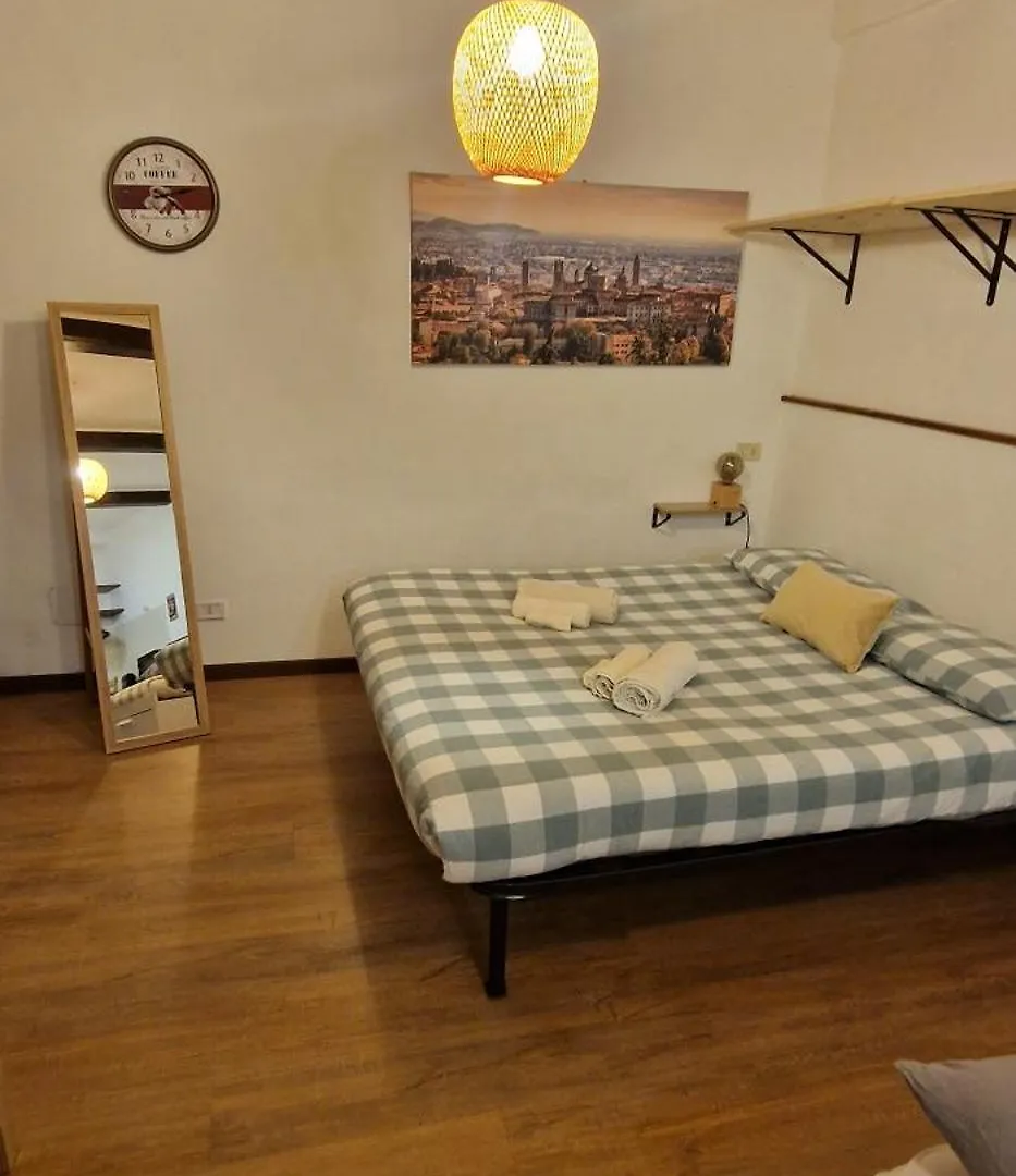 Casa Tequila Lägenhet Bergamo
